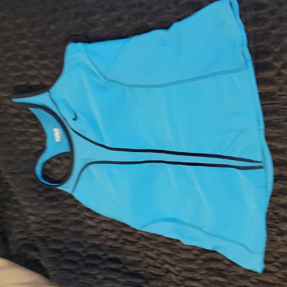 Nike dry fit tank M